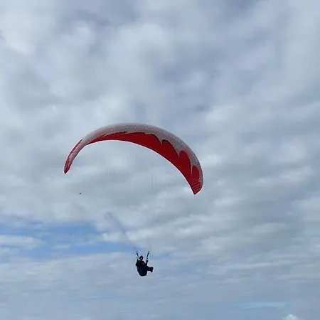 مكان تخييم De La Falaise A