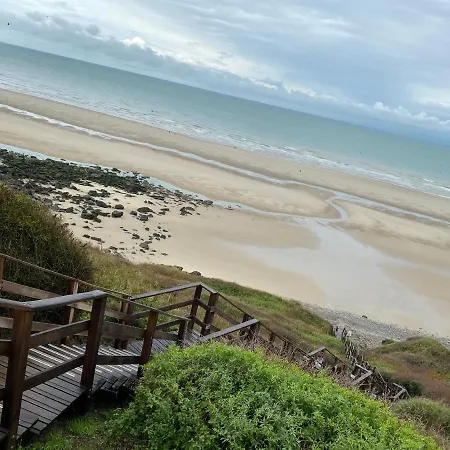 De La Falaise A Kemping