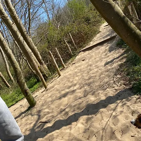 Camping De La Falaise A *